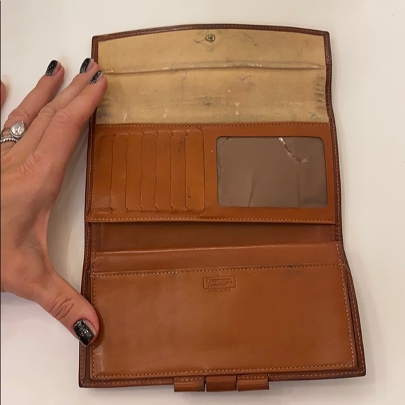DOONEY & BOURKE | vintage wallet - Picture 3 of 3